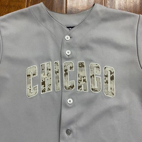 Majestic Vintage MLB Chicago Cubs Digital Camo Gray Baseball Jersey Youth Size M - Picture 2 of 8